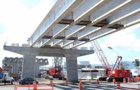 puente con refuerzo de fibra